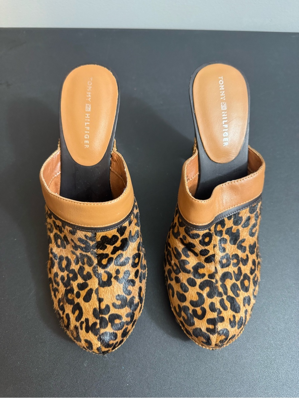 Tommy Hilfiger Leopard Print Mule Slides with Tan Trim
